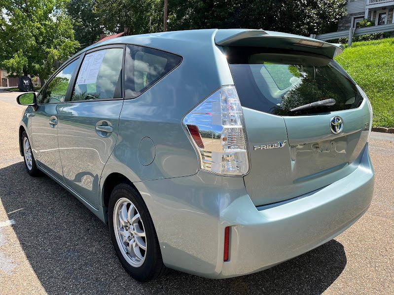 Used 2013 Toyota Prius V Three FWD image 33