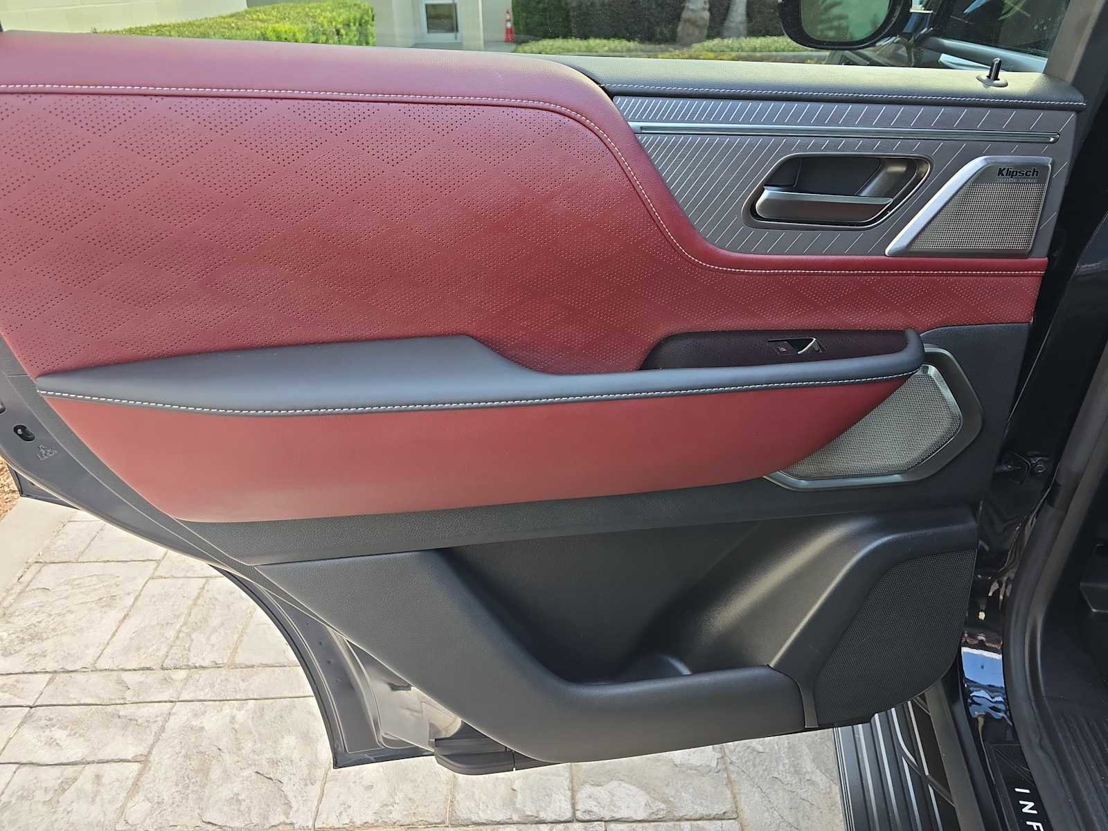 Certified 2025 INFINITI QX80 Autograph w/ Autograph Exterior Package image 11