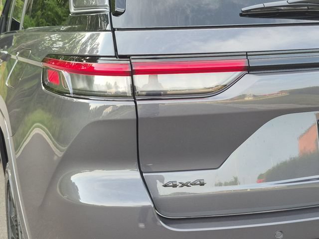 New 2026 Jeep Grand Cherokee Limited AWD/4WD image 21
