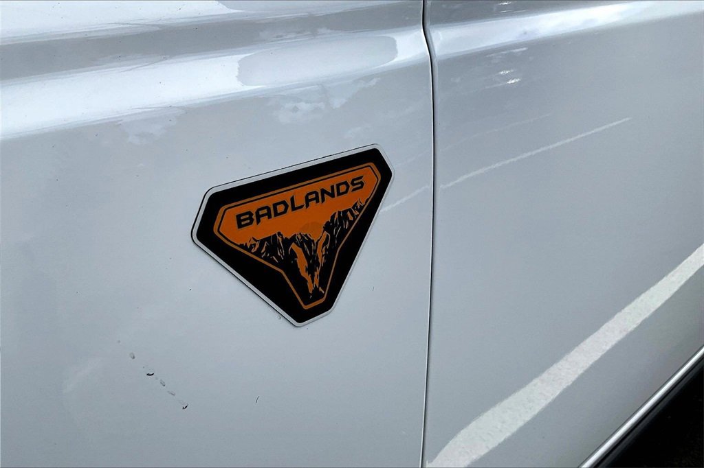 Used 2024 Ford Bronco Badlands image 34