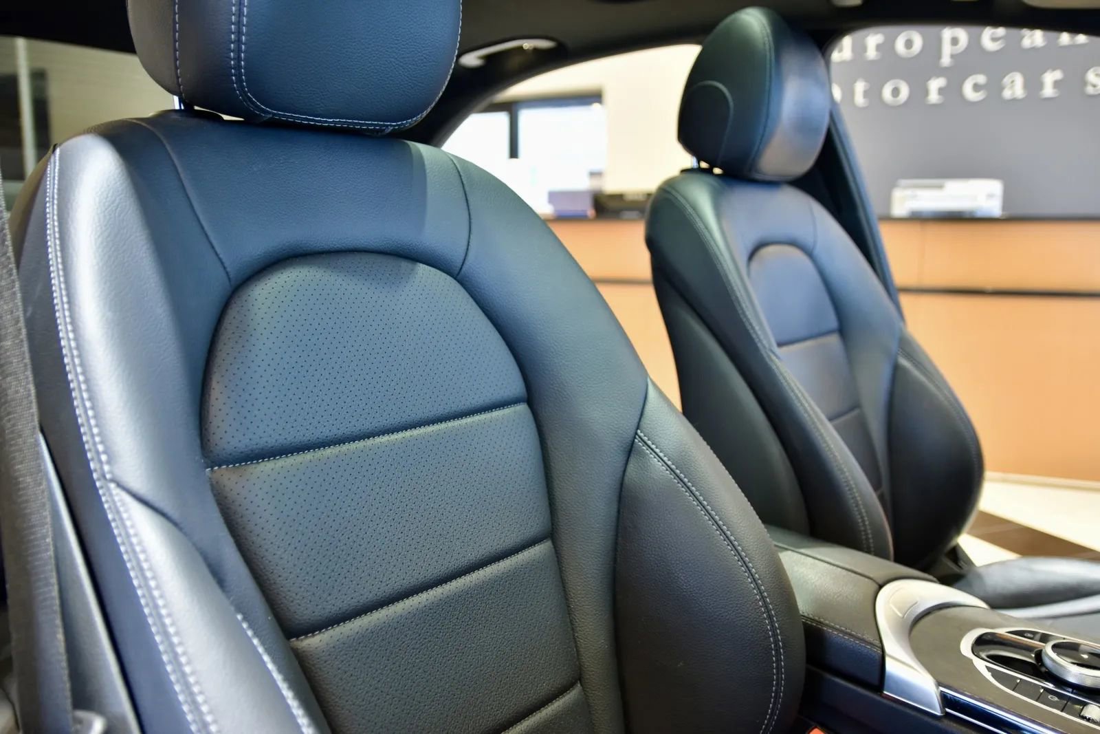 Used 2020 Mercedes-Benz C 300 4MATIC Sedan image 26