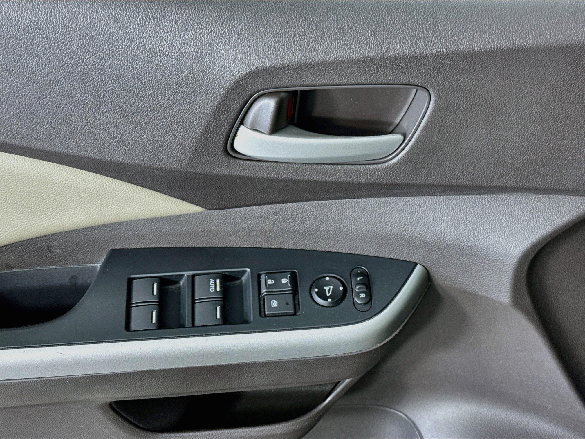 Used 2014 Honda CR-V EX-L image 17