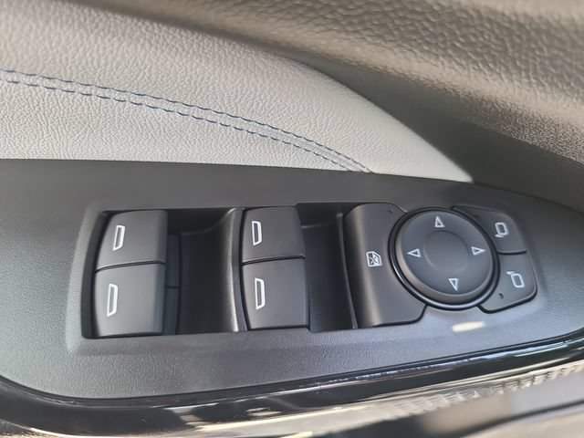 New 2026 Chevrolet Trax LT w/ Midnight Edition FWD image 21