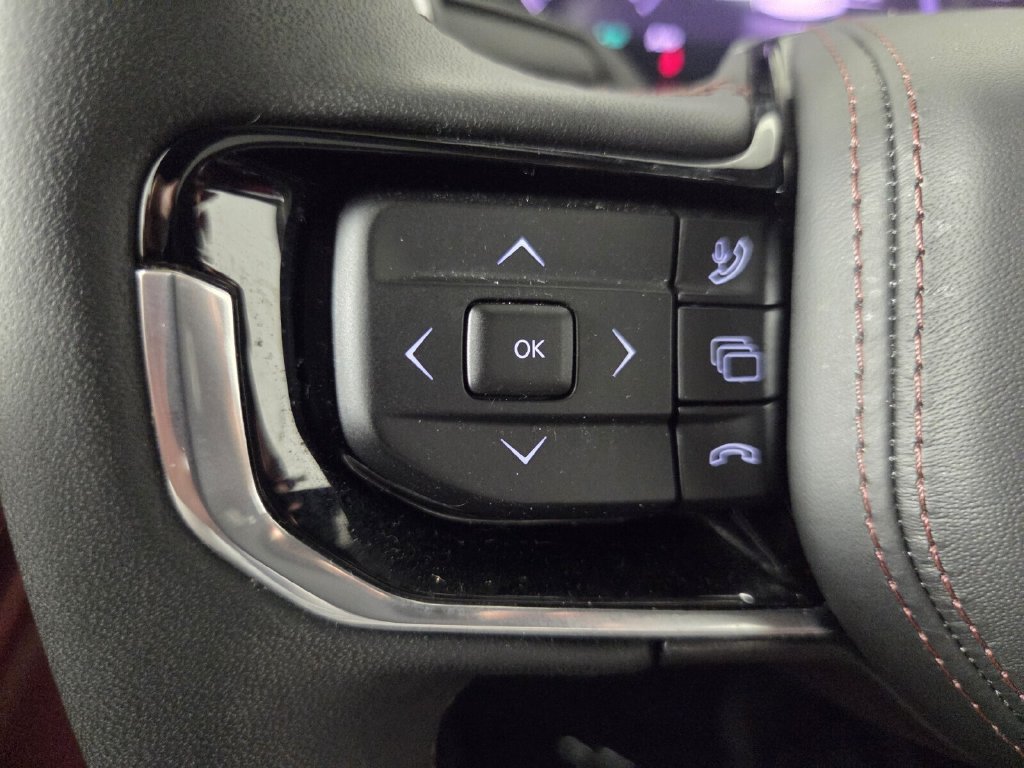 Used 2025 Jeep Wagoneer S Launch Edition AWD/4WD image 38
