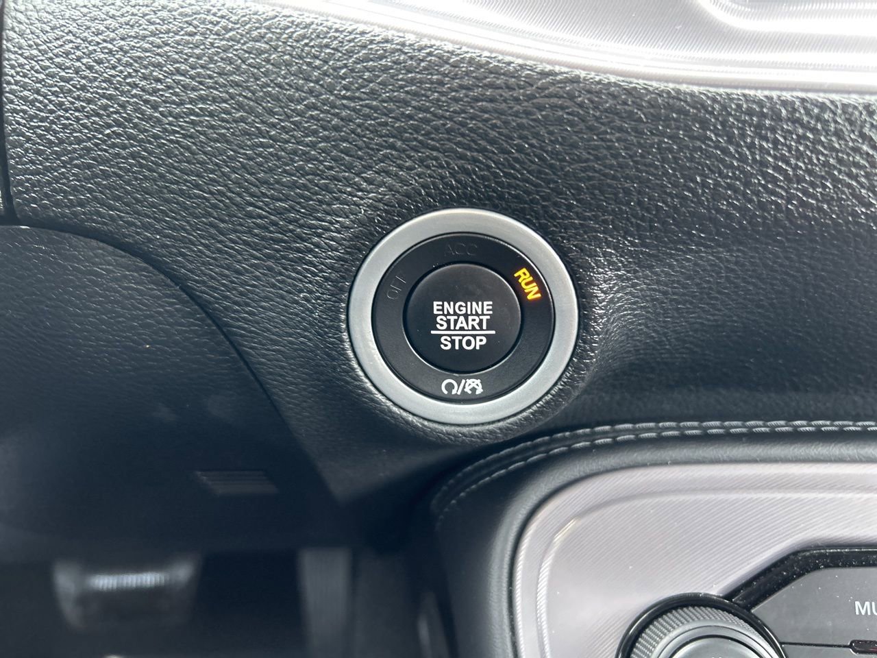 Used 2023 Dodge Challenger R/T w/ Blacktop Package image 18