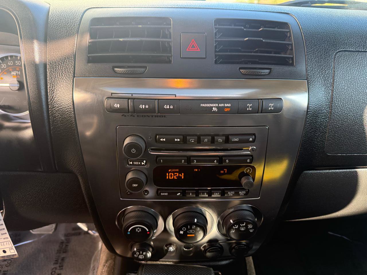 Used 2010 HUMMER H3 Adventure image 33