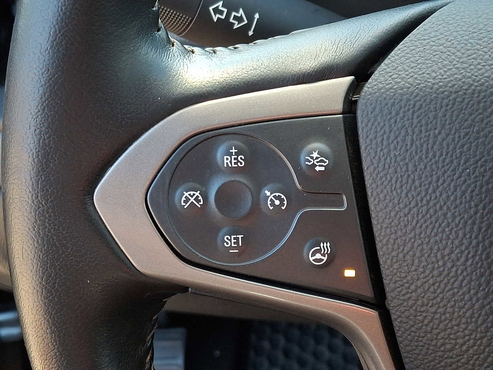 Used 2022 Chevrolet Colorado Z71 w/ Safety Package image 22