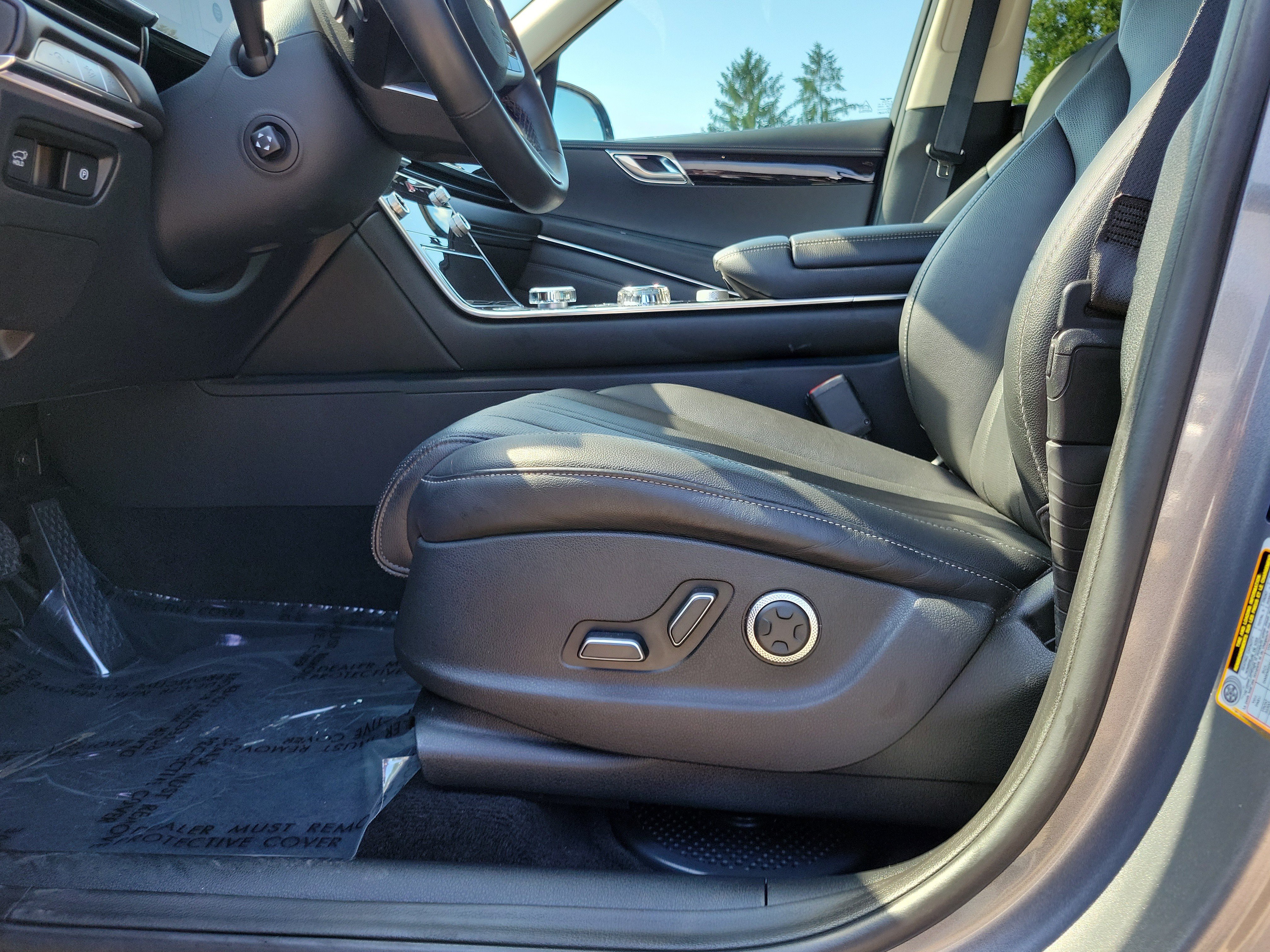 Used 2025 Genesis GV80 2.5T Standard AWD/4WD image 16