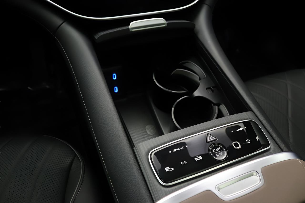 Certified 2023 Mercedes-Benz EQS 580 4MATIC Sedan image 15