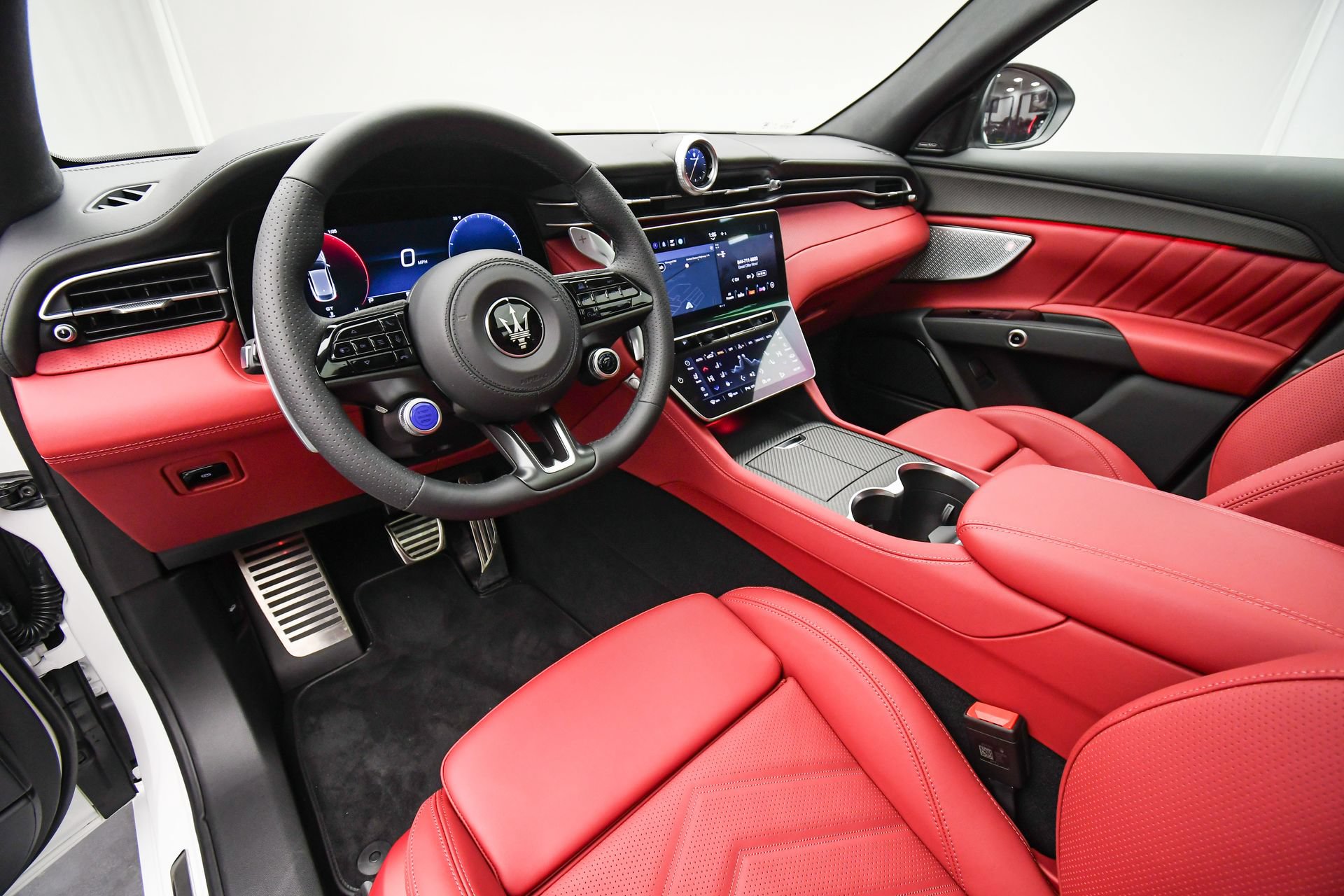 Used 2025 Maserati Grecale Modena AWD/4WD image 12