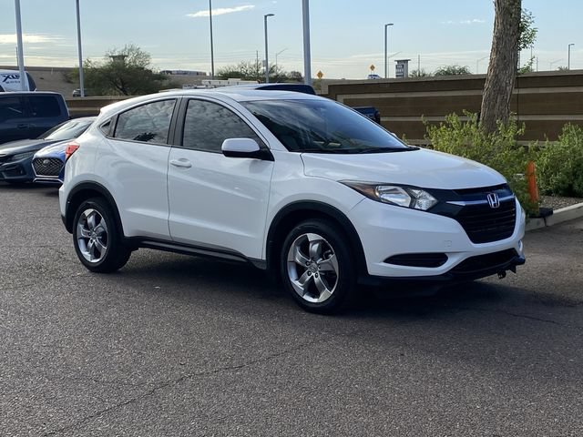 Used 2018 Honda HR-V LX image 7