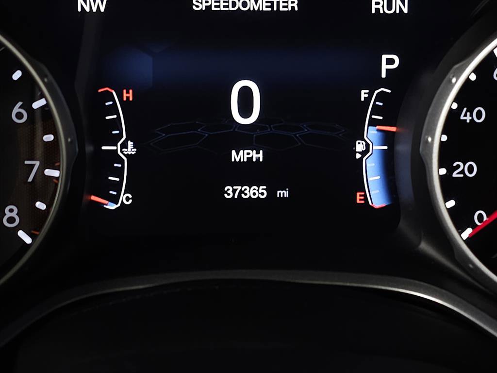 Used 2018 Jeep Compass Latitude w/ Popular Equipment Group image 18