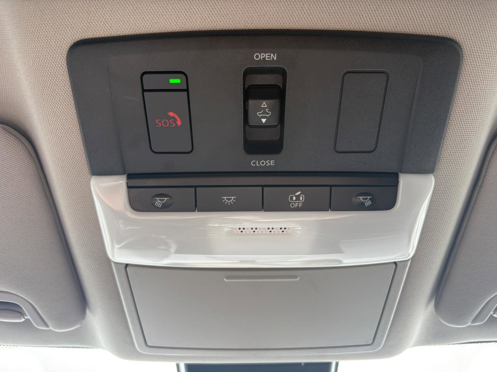 Used 2024 Nissan Altima 2.5 SV w/ SV Premium Package FWD image 38