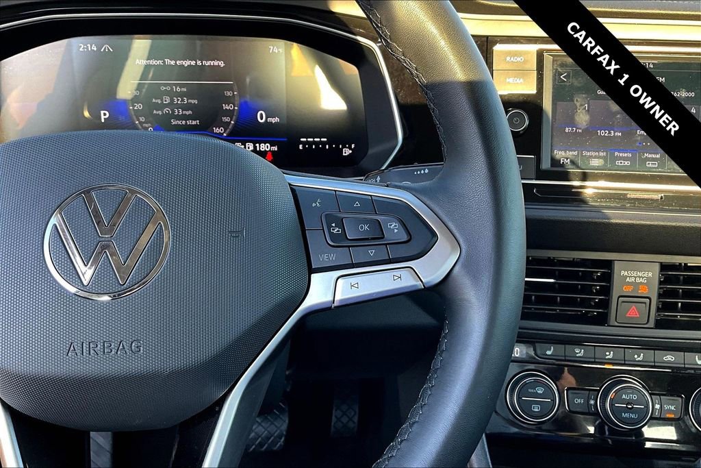 Used 2024 Volkswagen Jetta SE image 11