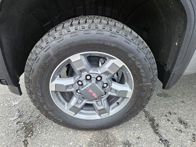 New 2026 GMC Sierra 2500 SLE w/ SLE Value Package; AWD/4WD image 9