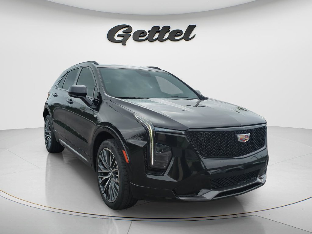 Used 2024 Cadillac XT4 Sport FWD image 3