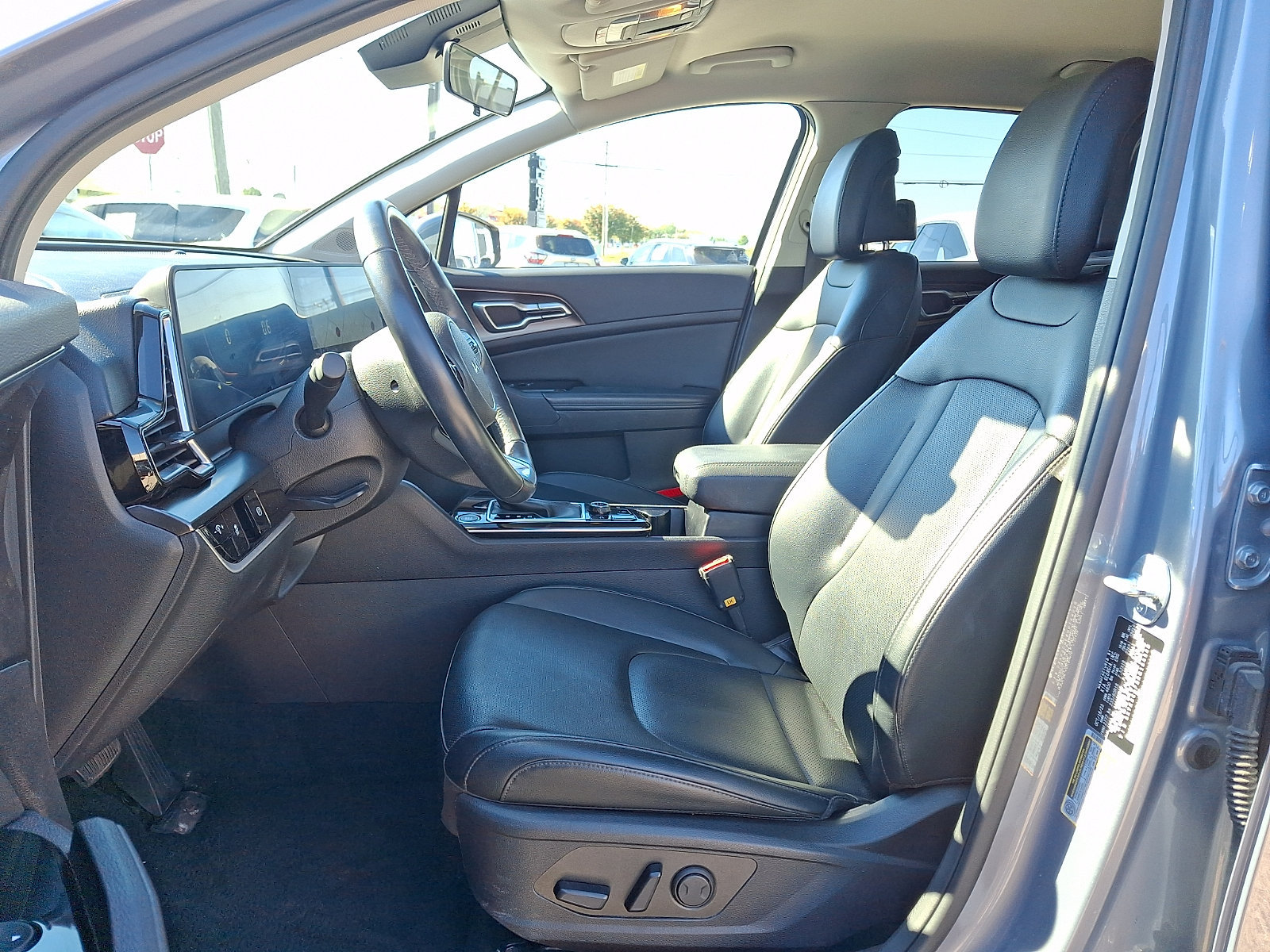 Certified 2024 Kia Sportage EX AWD/4WD image 13