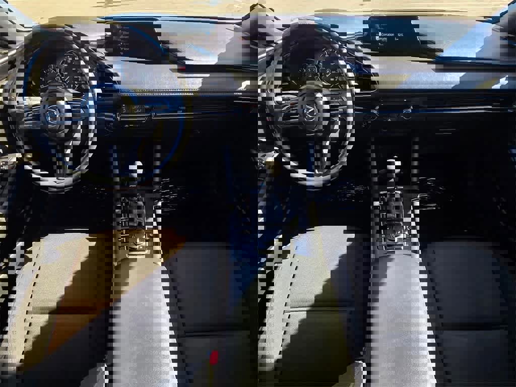 Used 2021 MAZDA MAZDA3 s image 10