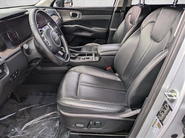Used 2022 Kia Sorento EX w/ Panoramic Sunroof Package FWD image 24