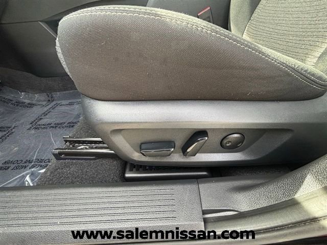 Certified 2023 Nissan Rogue SV image 11