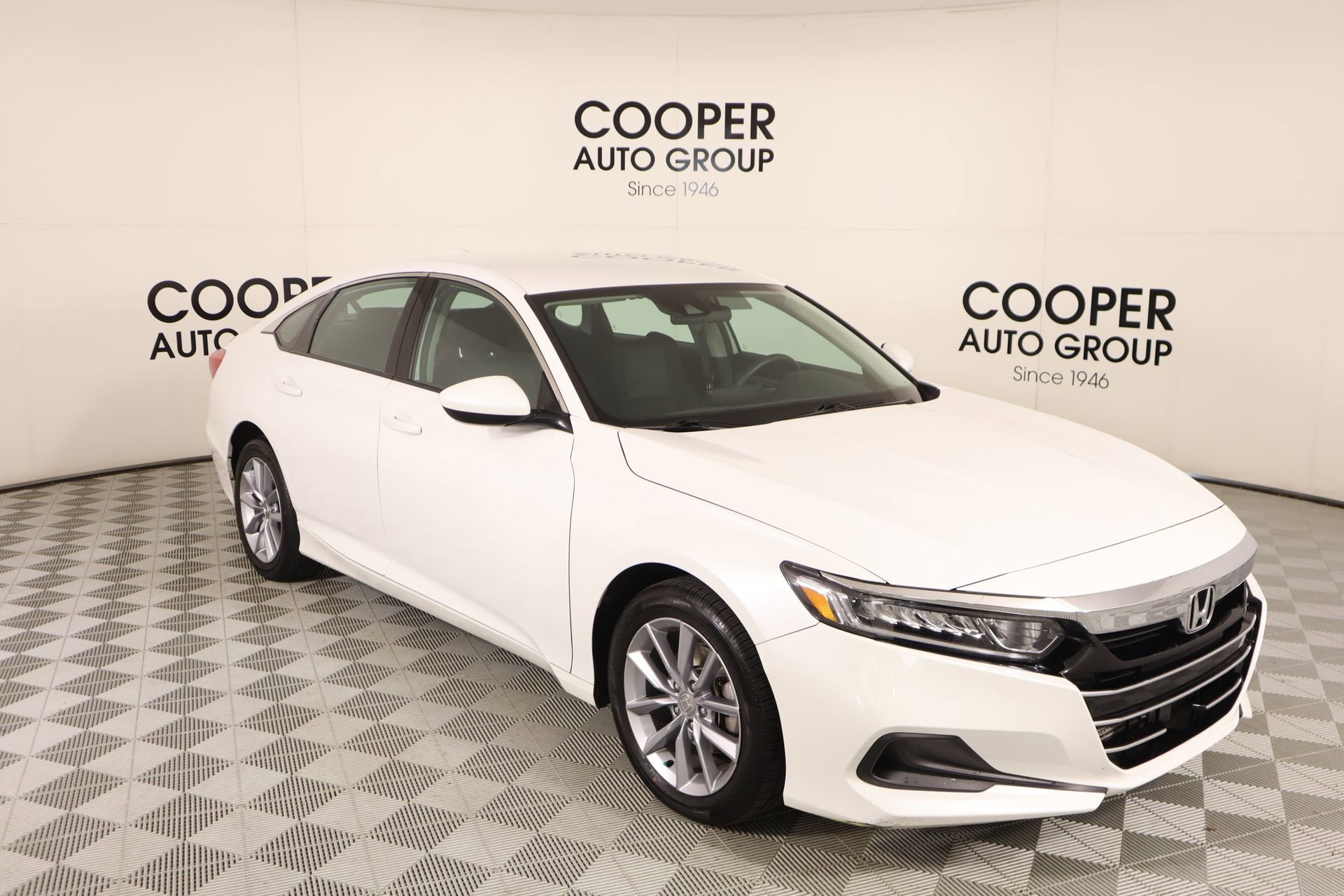 Used 2022 Honda Accord LX image 1
