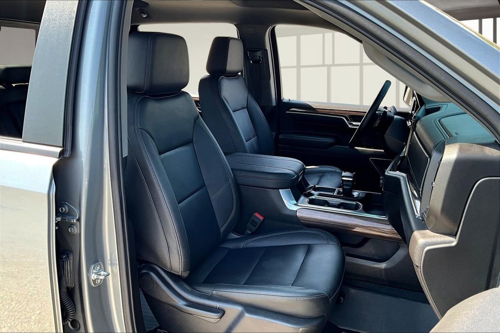 Used 2025 Chevrolet Silverado 1500 RST w/ Dark Appearance Package image 35