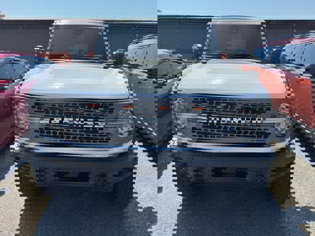 Used 2021 Ford Bronco Badlands image 2