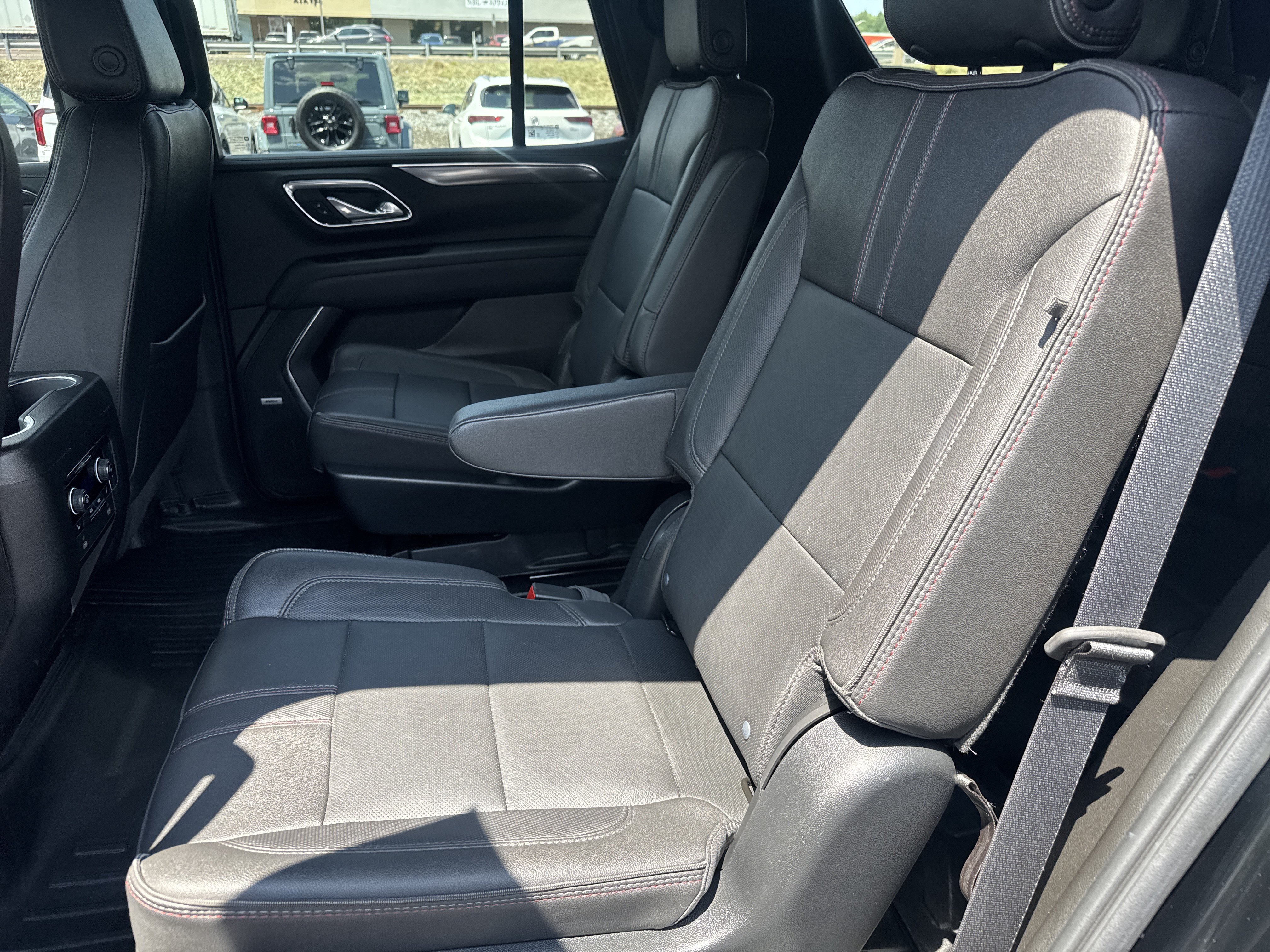 Used 2023 Chevrolet Tahoe RST w/ Luxury Package AWD/4WD image 13