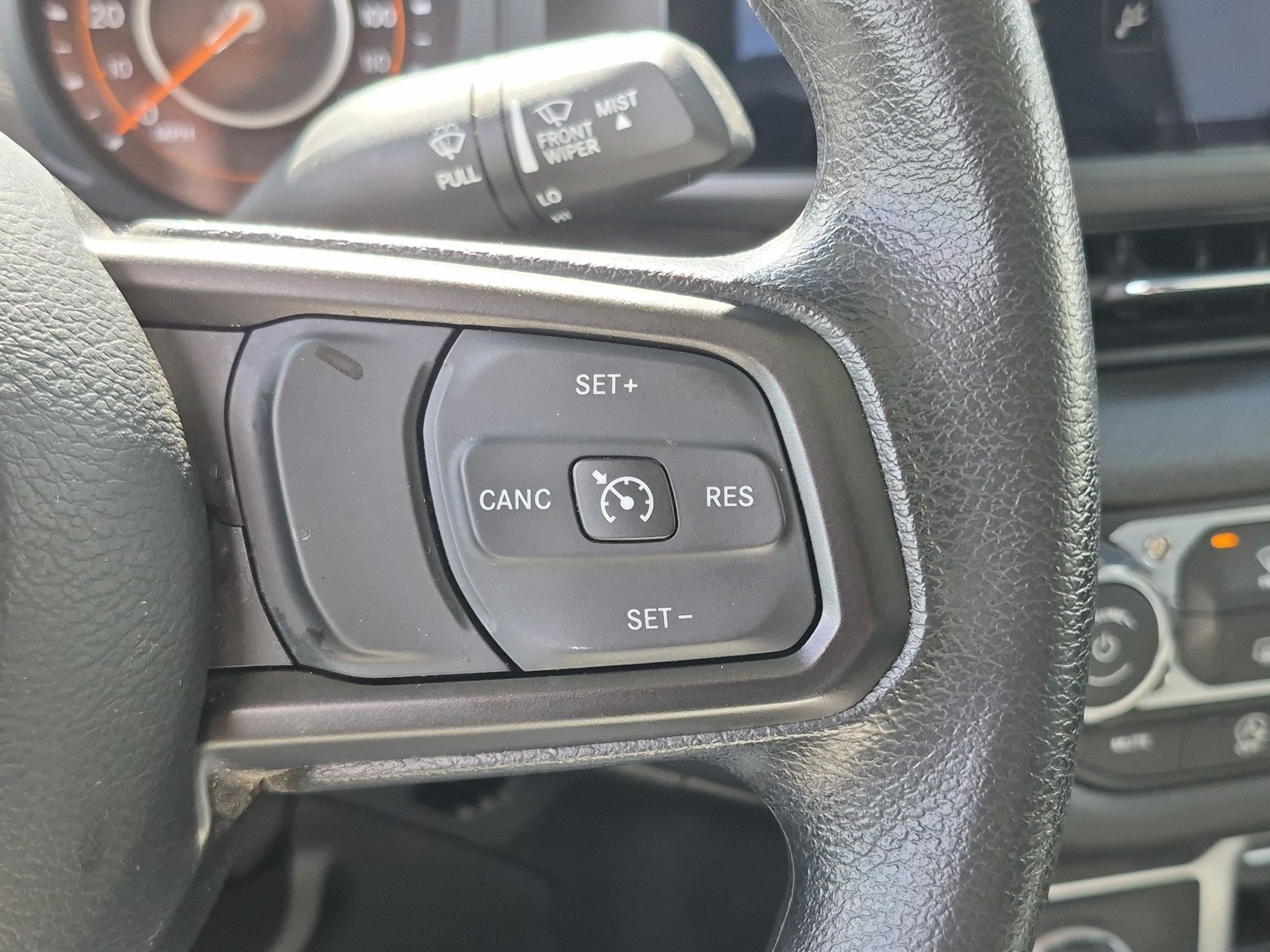 Used 2025 Jeep Gladiator Sport AWD/4WD image 14