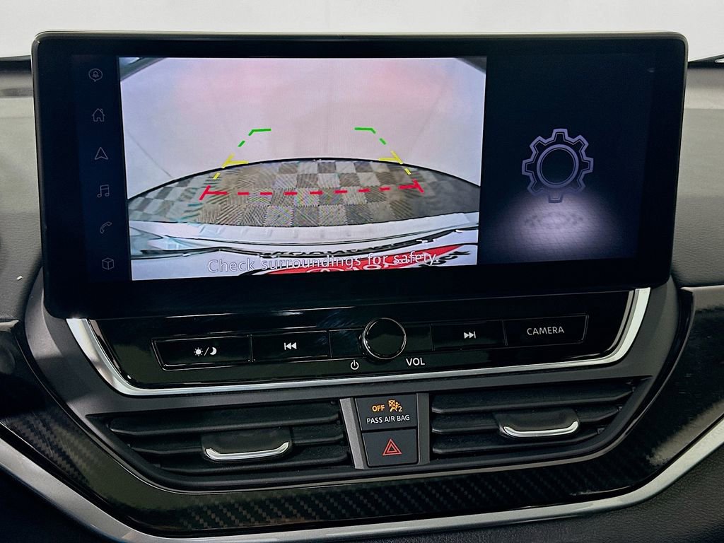 Used 2023 Nissan Altima 2.5 SR w/ SR Premium Package image 14