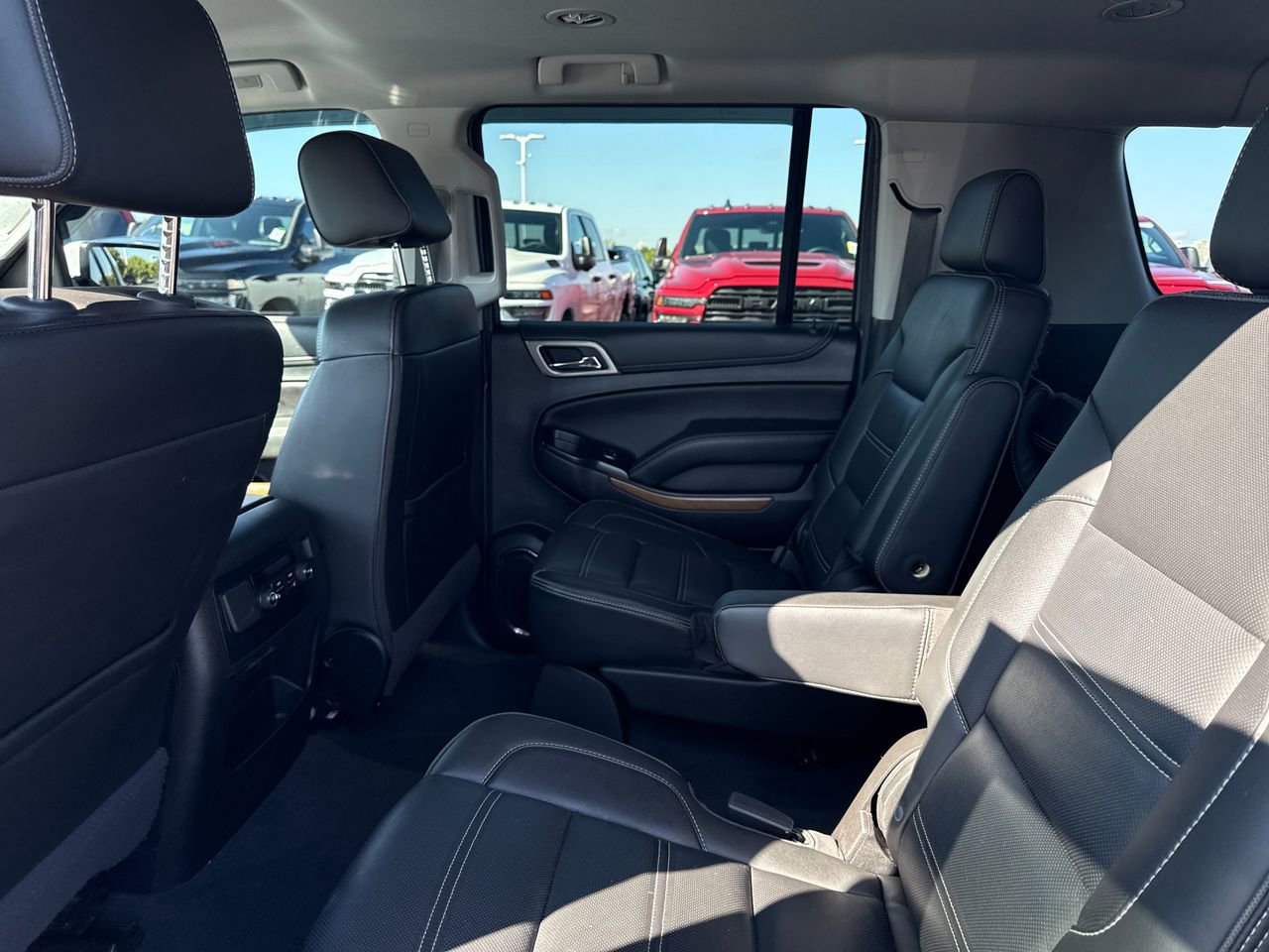 Used 2020 GMC Yukon XL Denali image 12