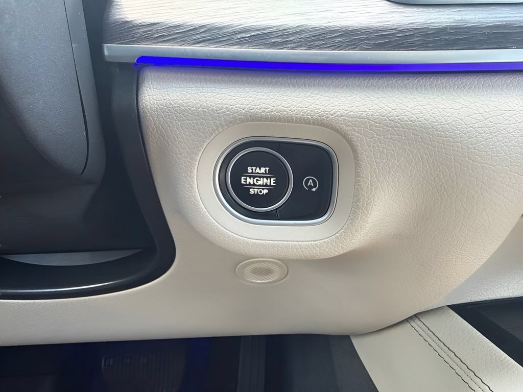 Used 2020 Mercedes-Benz GLS 450 4MATIC image 15