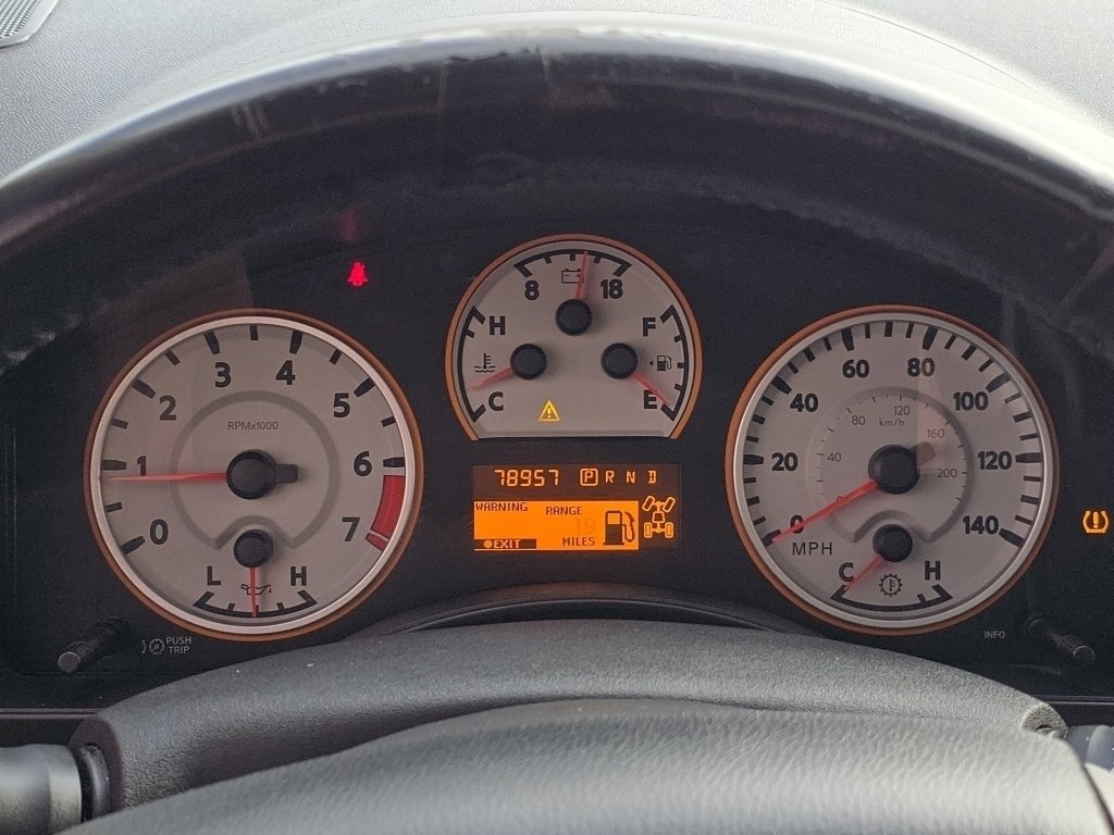 Used 2015 Nissan Titan PRO-4X w/ Pro-4x Luxury Package image 33