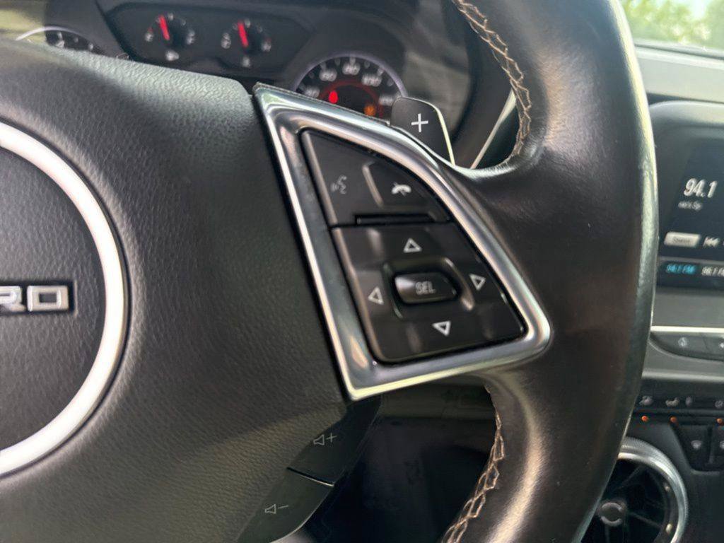 Used 2017 Chevrolet Camaro LT RWD image 22