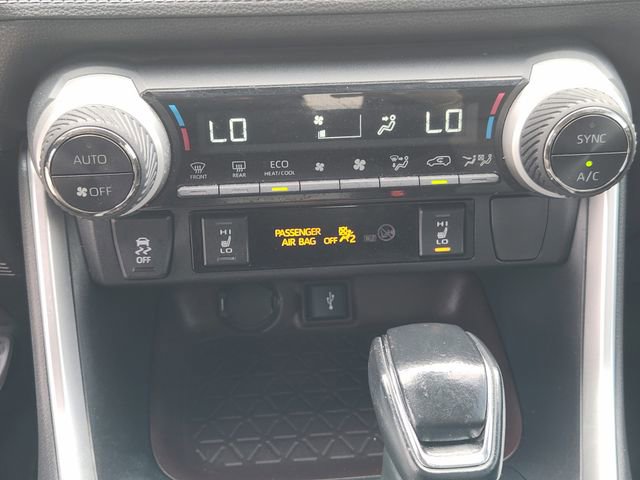 Used 2020 Toyota RAV4 Limited FWD image 15