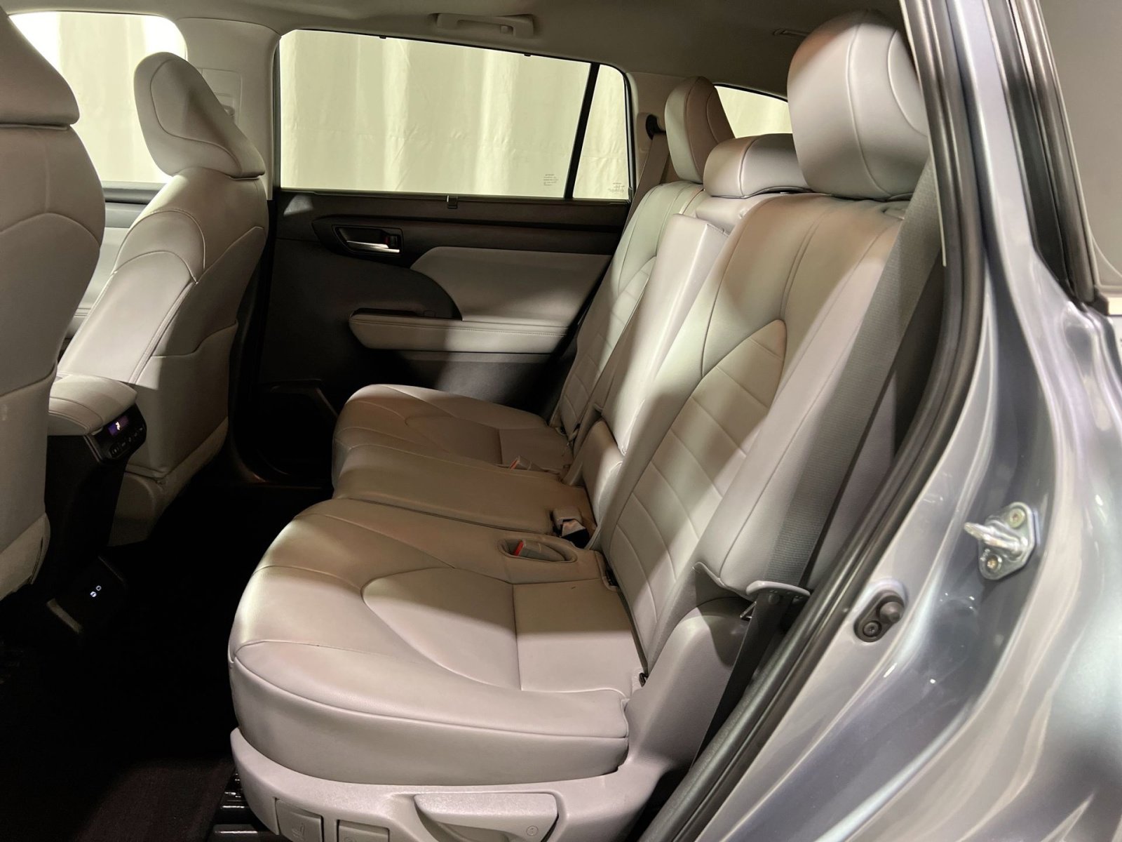 Used 2023 Toyota Highlander XLE image 20
