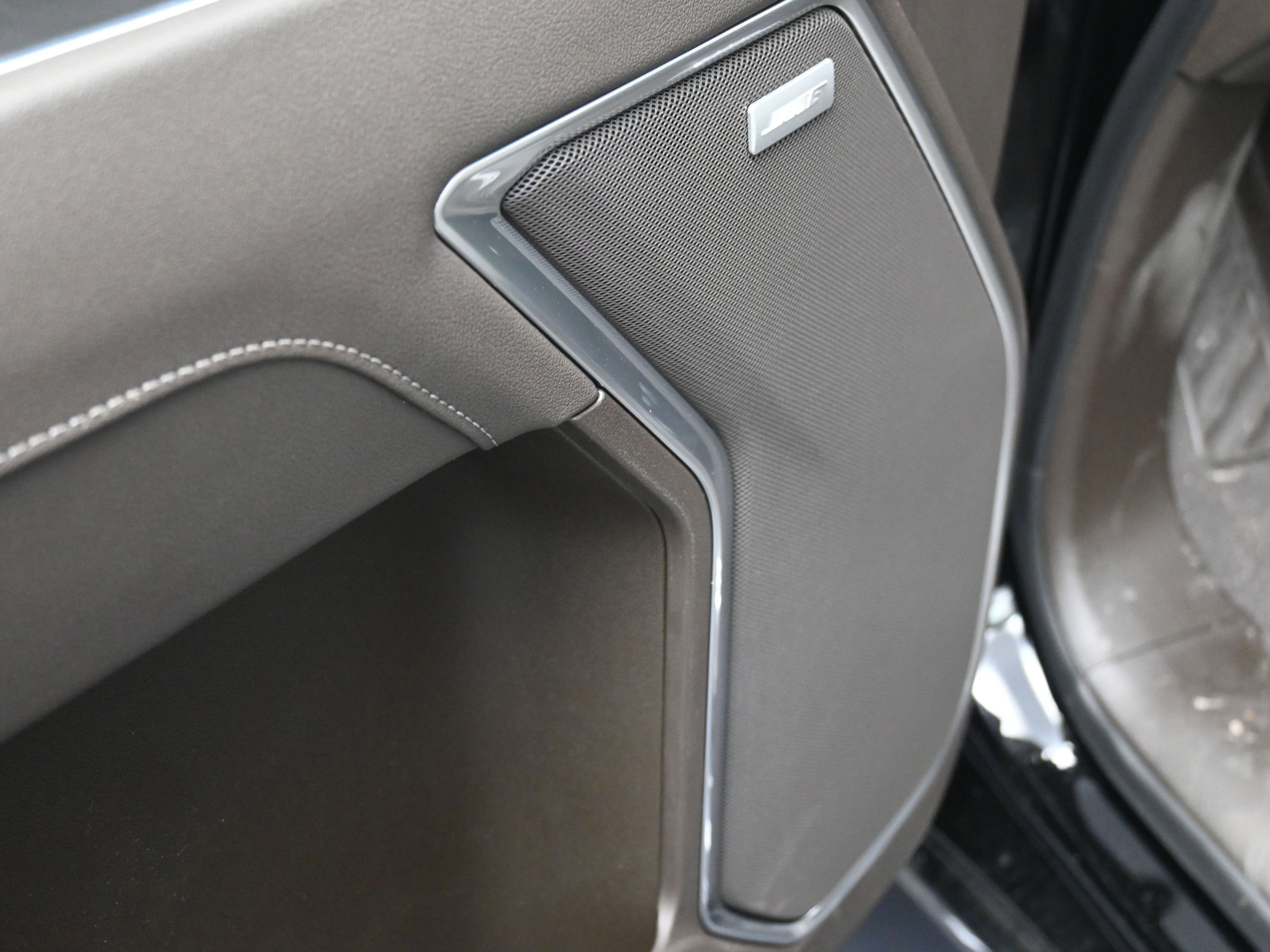 New 2026 Chevrolet Silverado 2500 LTZ w/ LTZ Convenience Package image 20