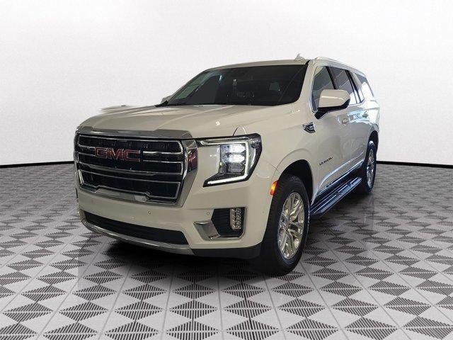 Used 2024 GMC Yukon SLT RWD image 3