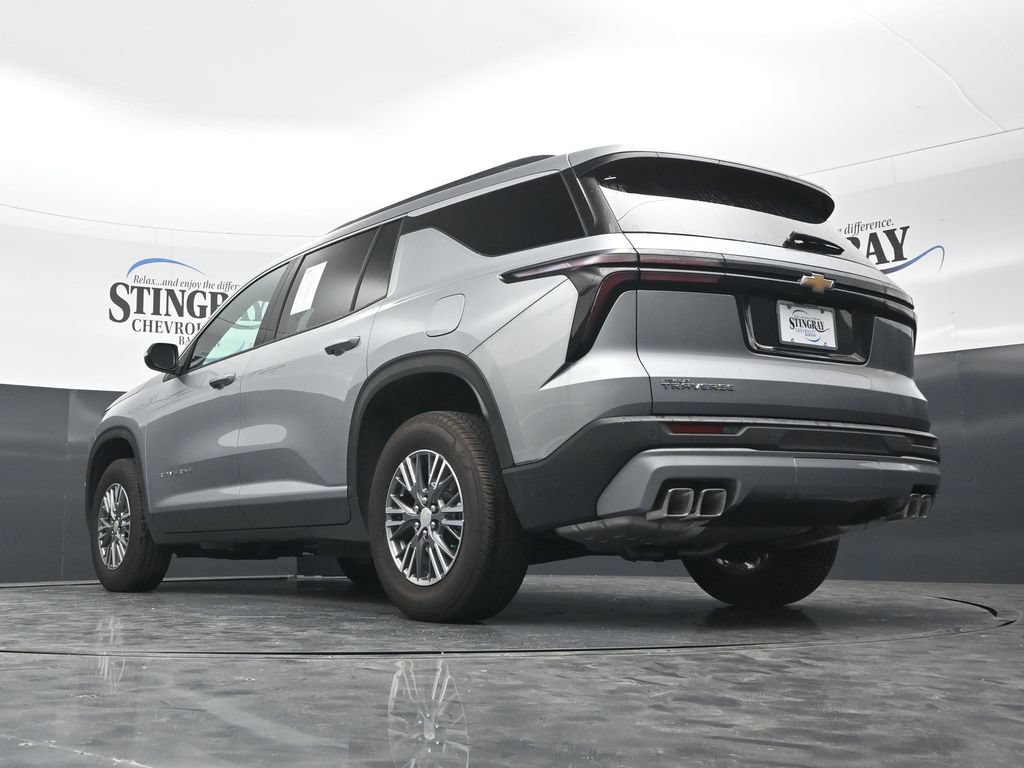 Used 2026 Chevrolet Traverse LT FWD image 33