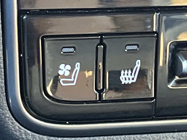 Used 2025 Lexus LX 600 4WD w/ Accessory Package (2T) image 18
