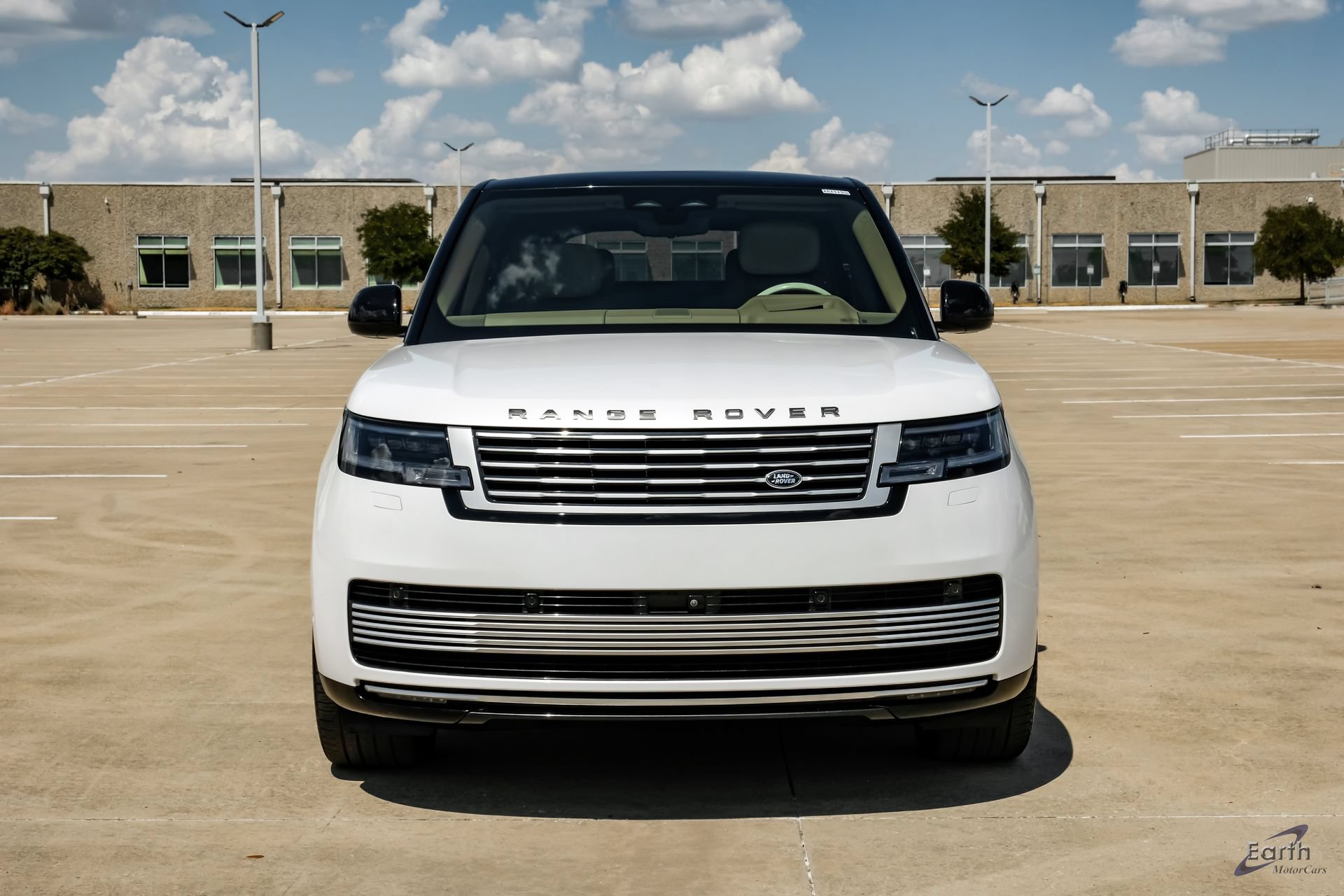 Used 2024 Land Rover Range Rover SV AWD/4WD image 20