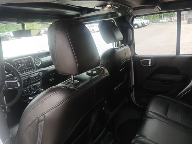 Used 2023 Jeep Wrangler Unlimited Sahara AWD/4WD image 11