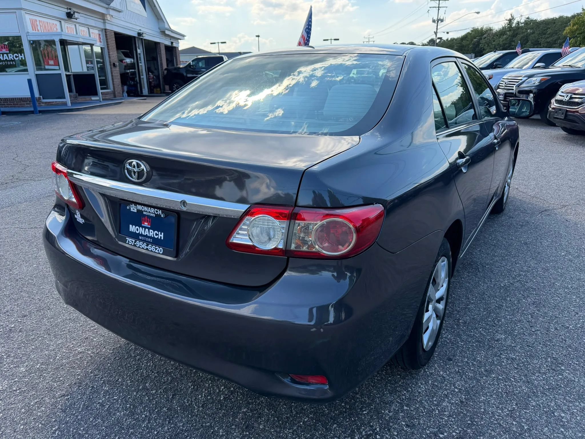 Used 2013 Toyota Corolla LE FWD image 5