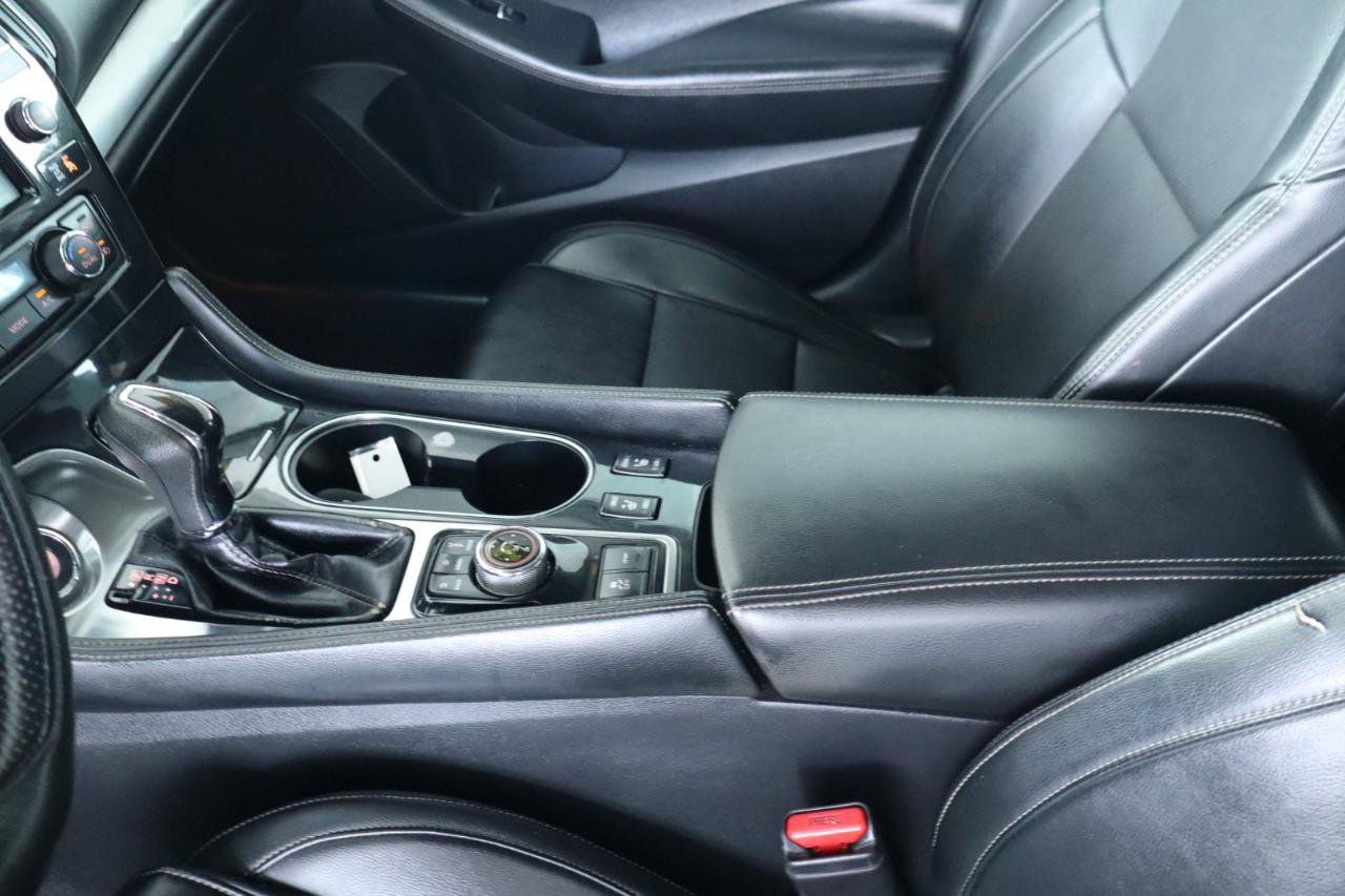 Used 2020 Nissan Maxima 3.5 SV w/ Floor Mat Group FWD image 17