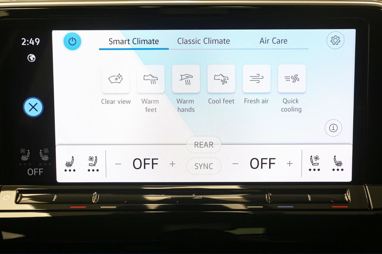 Certified 2025 Volkswagen Atlas SEL image 33