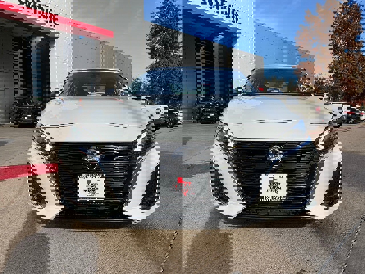 Used 2025 Nissan Altima 2.5 SV image 4