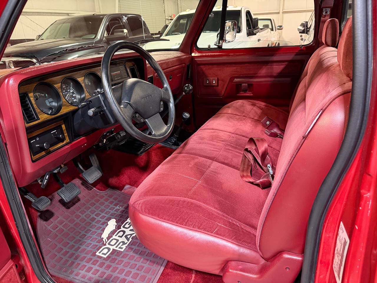 Used 1992 Dodge D/W Truck 250 AWD/4WD image 4