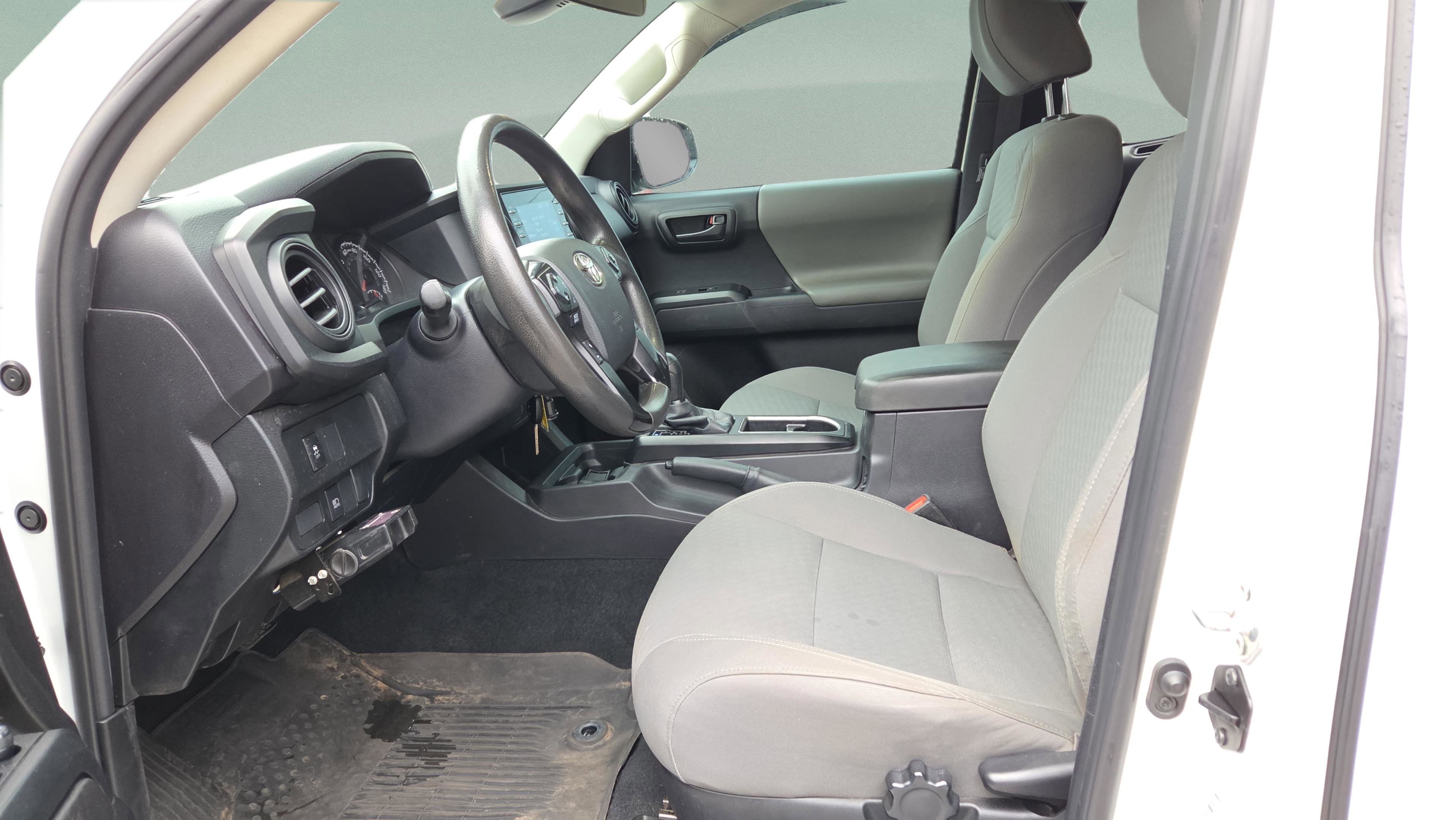 Used 2023 Toyota Tacoma SR image 11