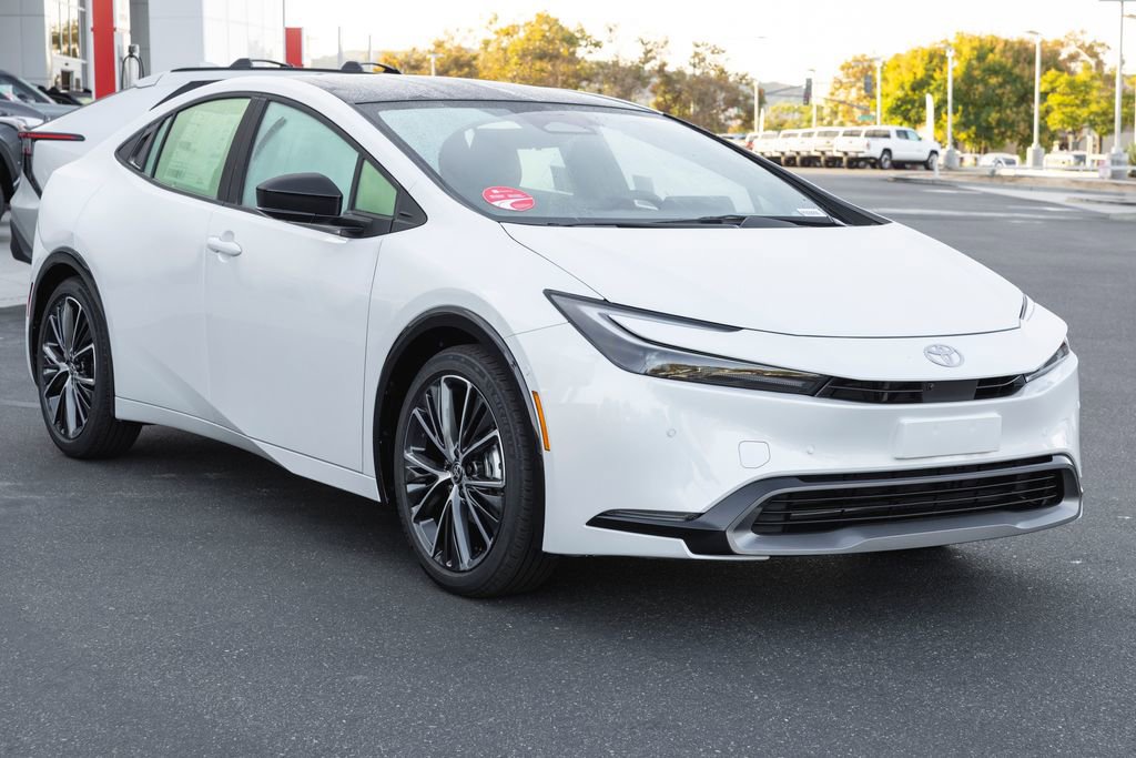 New 2026 Toyota Prius Limited FWD image 3
