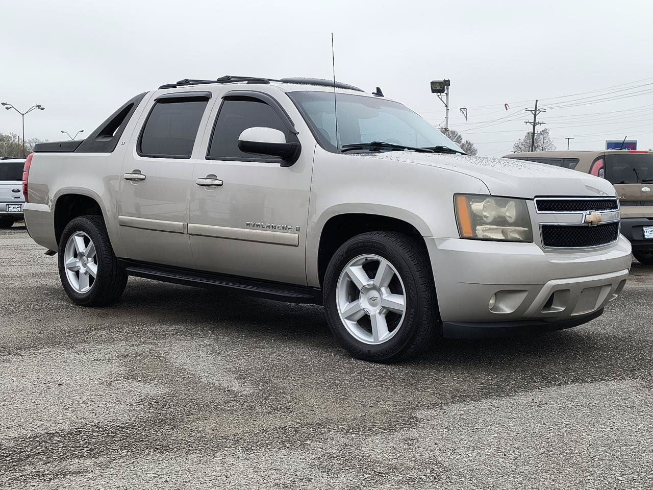 Used 2008 Chevrolet Avalanche LT RWD image 9